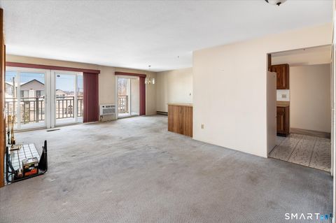 Tiny photo for 950 Cove Road #B6, Stamford, CT 06902 (MLS # 24151374)