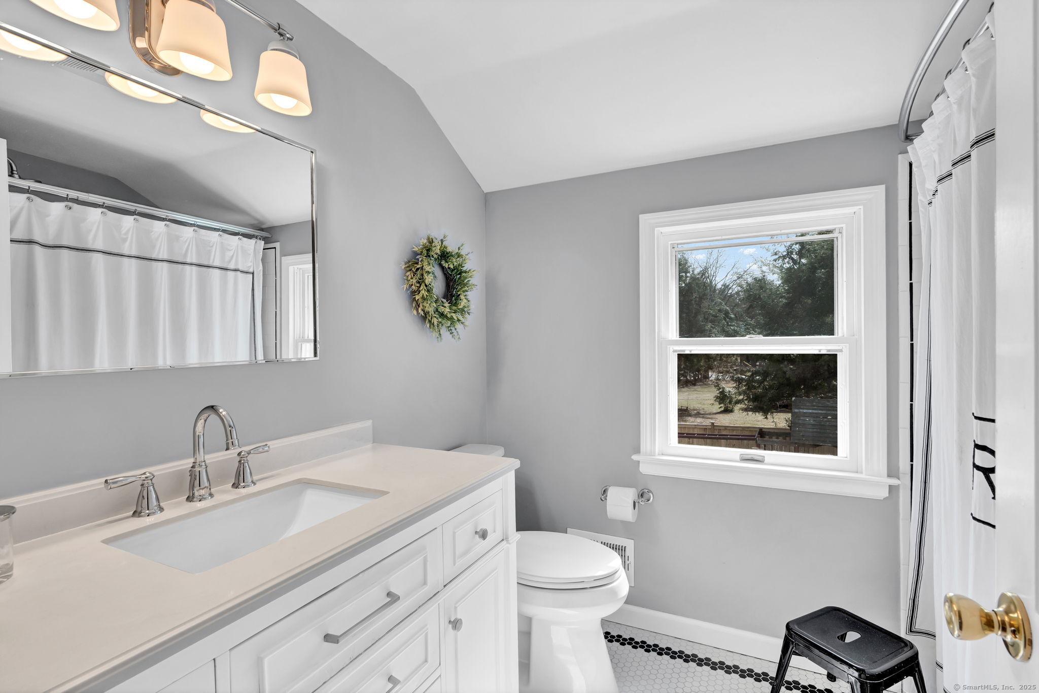 185 Farms Village Road, Simsbury, Connecticut image 25