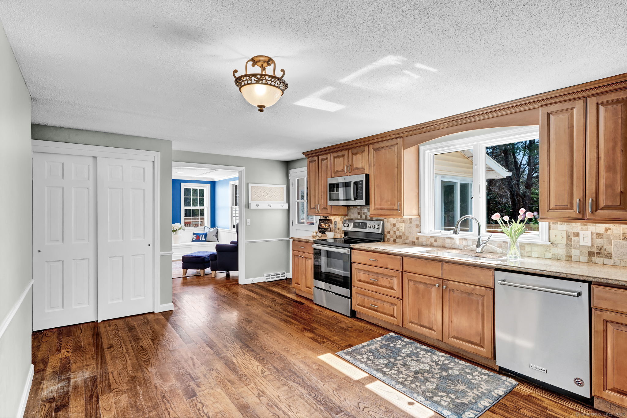 185 Farms Village Road, Simsbury, Connecticut image 12