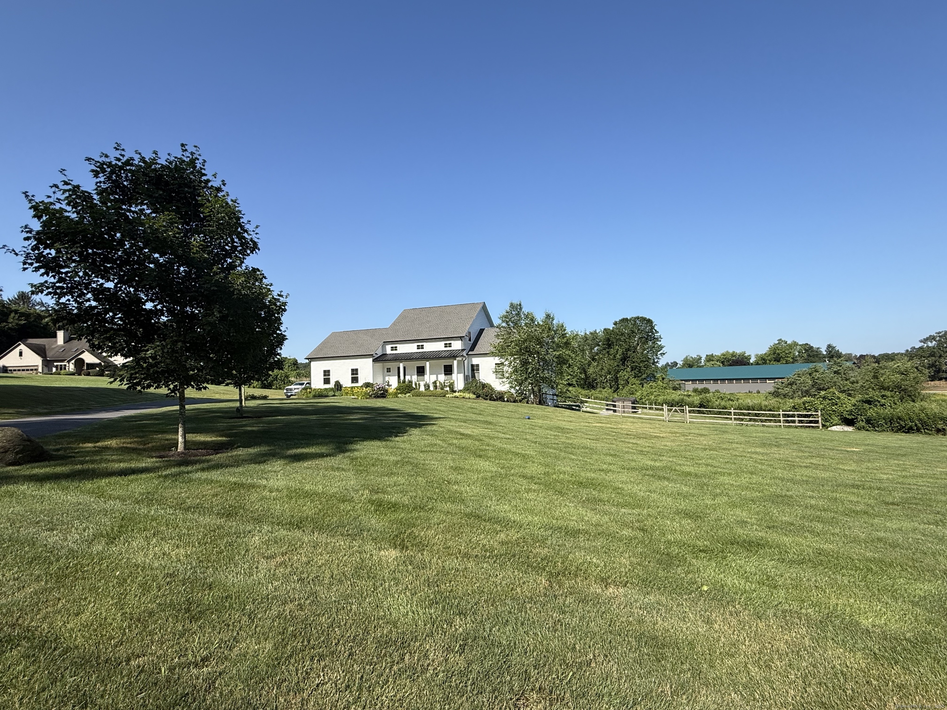 22 Thorson Road