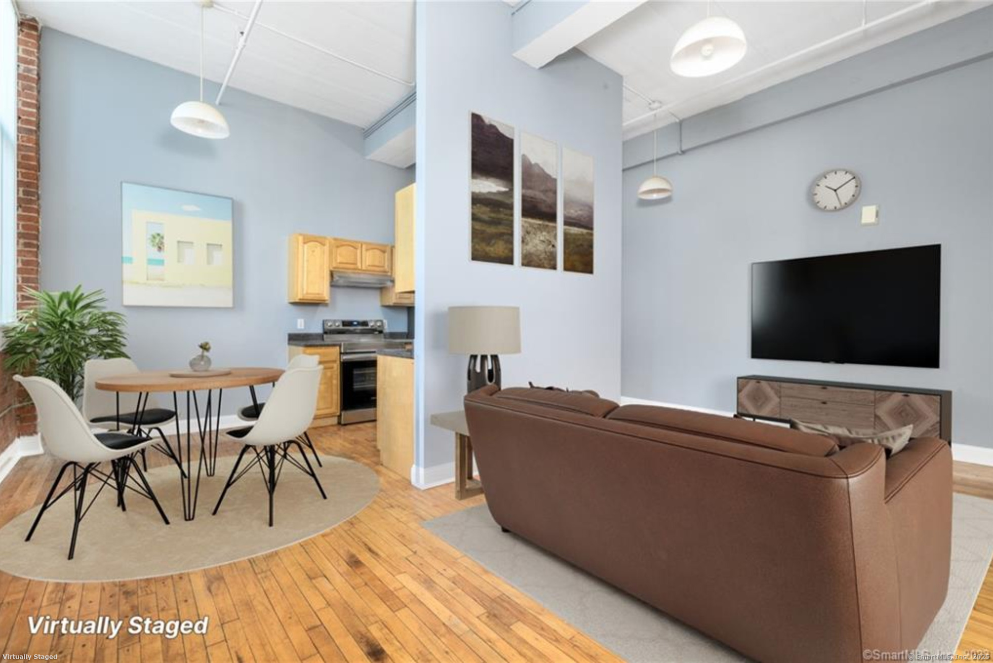 Rental Property at Charles Street Apt 206, Bridgeport, Connecticut - Bedrooms: 2 
Bathrooms: 1 
Rooms: 4  - $2,150 MO.