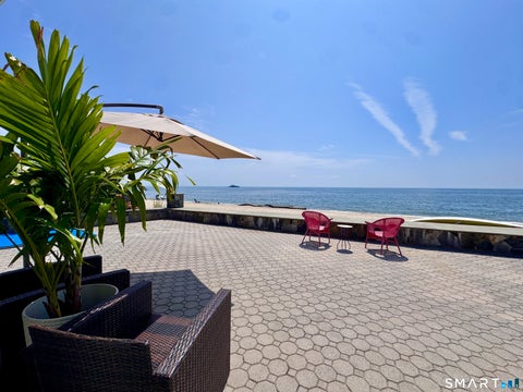 Photo of 18 Belaire Manor, Old Saybrook, CT 06475 (MLS # 24190721)