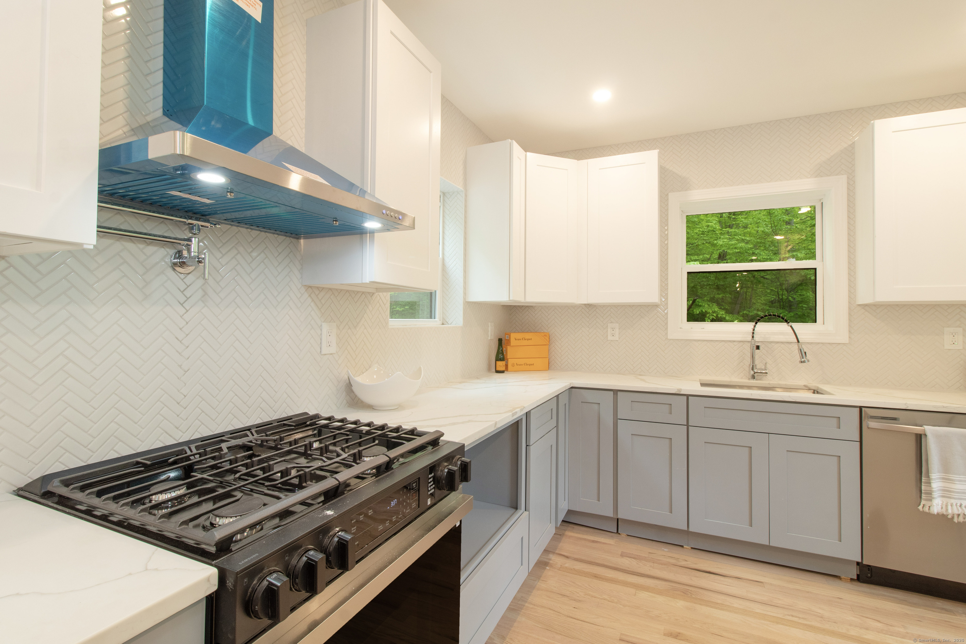 708 County Road, Guilford, Connecticut image 10