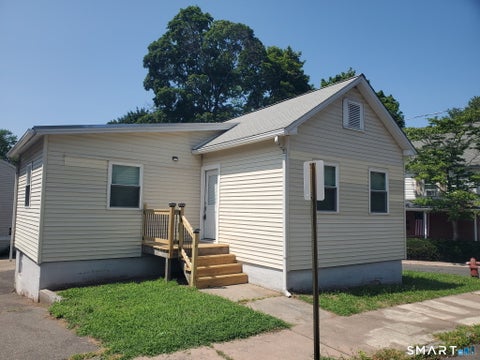 Tiny photo for 100 North Street, Manchester, CT 06042 (MLS # 24205600)