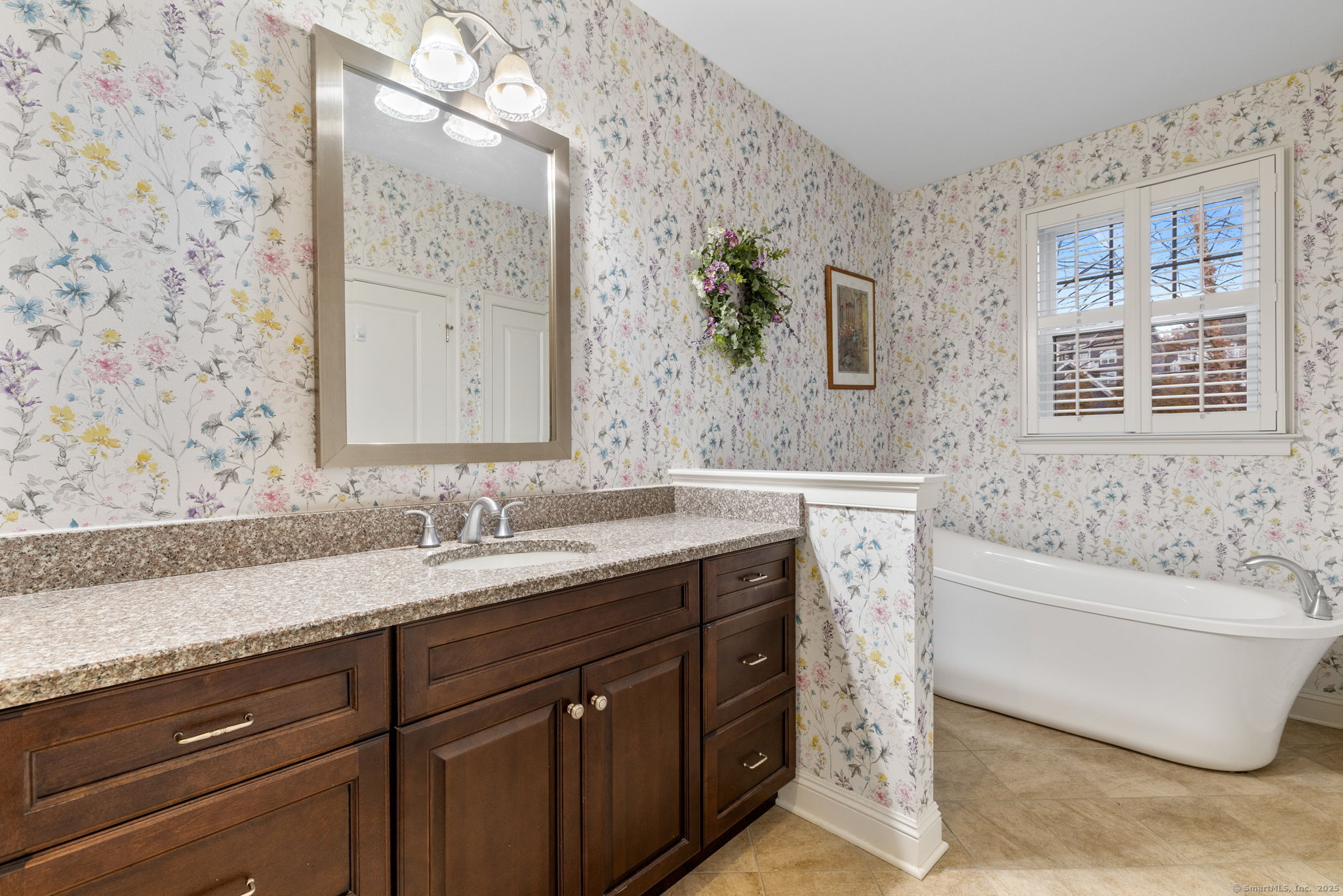 21 Twin Oak Trail #21, Beacon Falls, Connecticut image 25