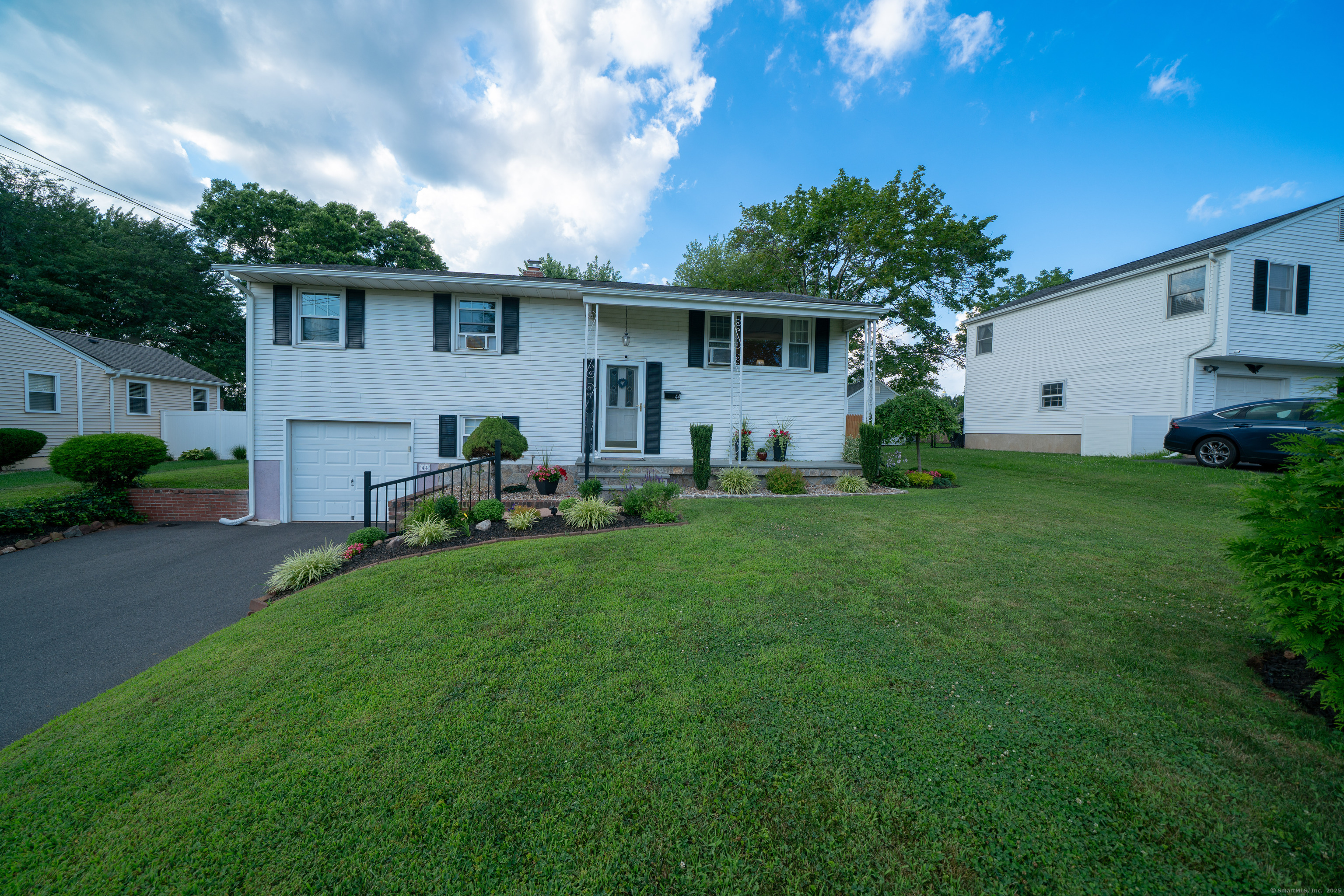 44 Arrowhead Drive
