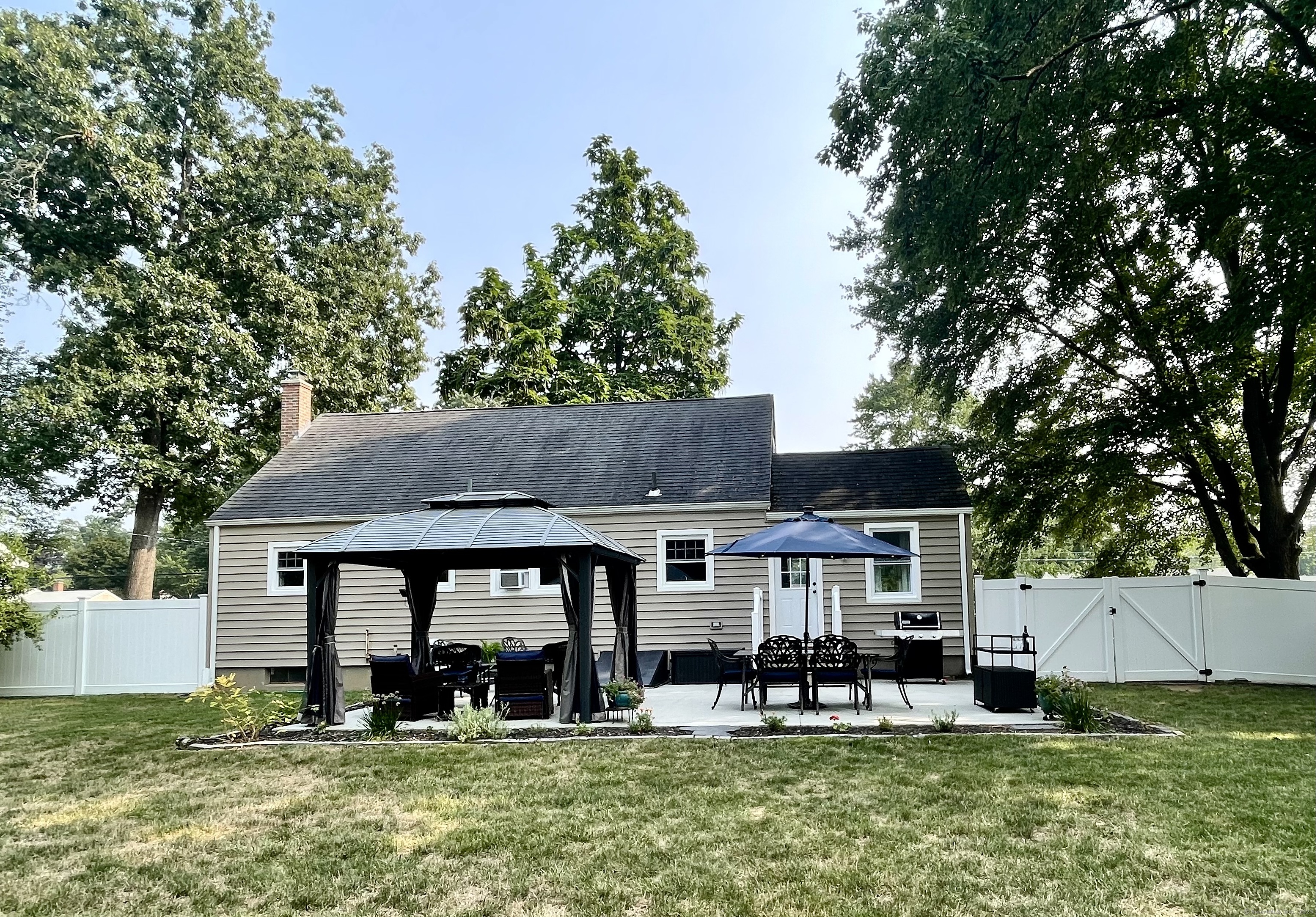 23 Cora Street