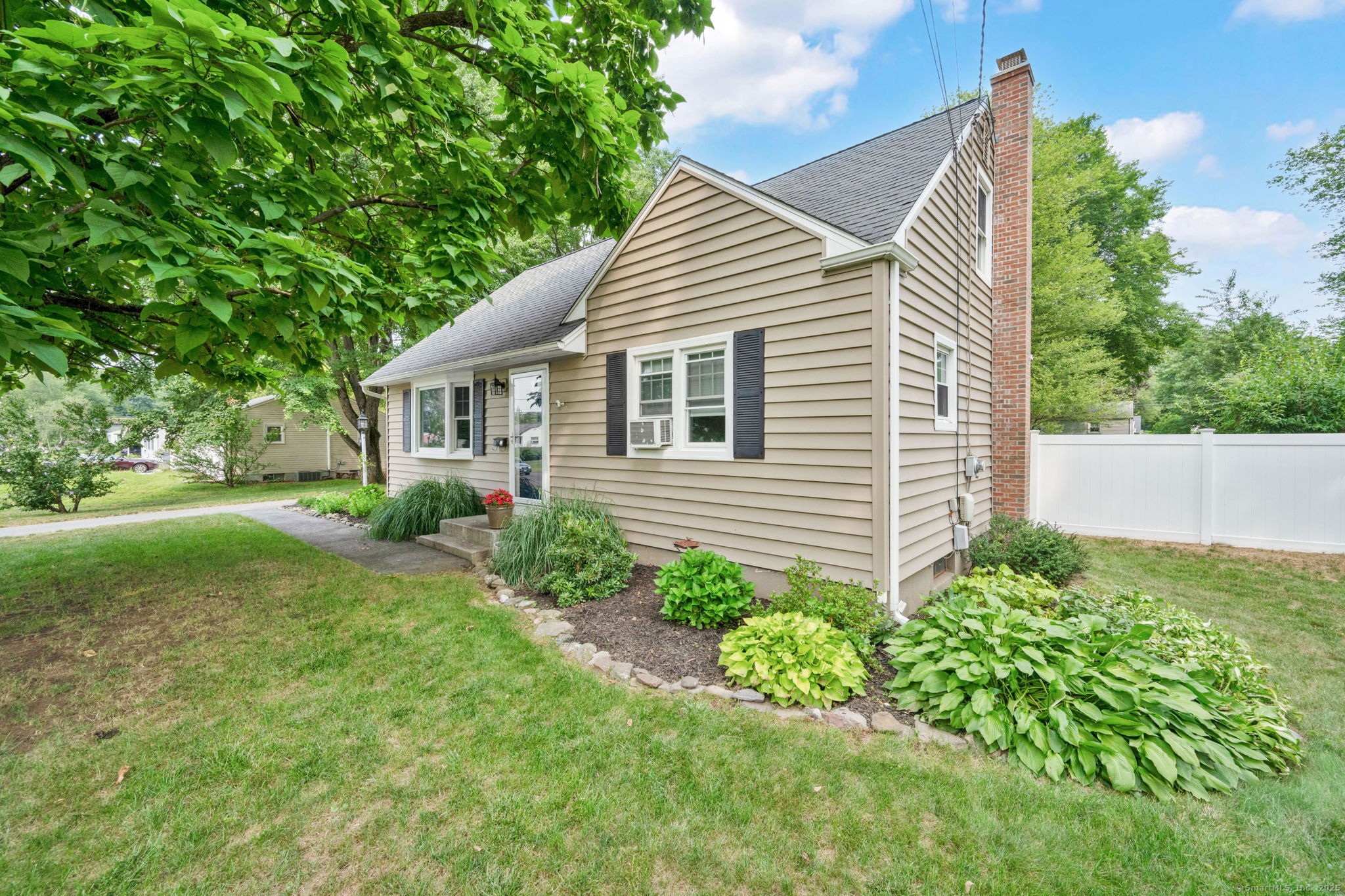 23 Cora Street