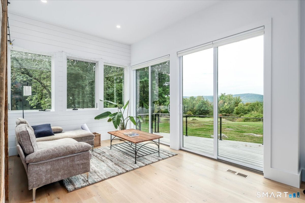 7 Sunset Terrace