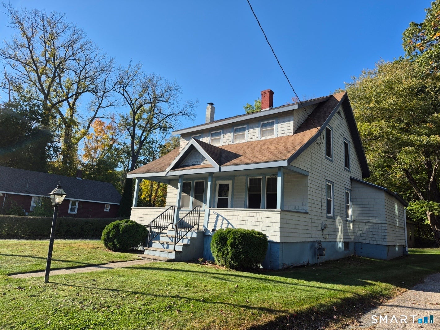488 School Street