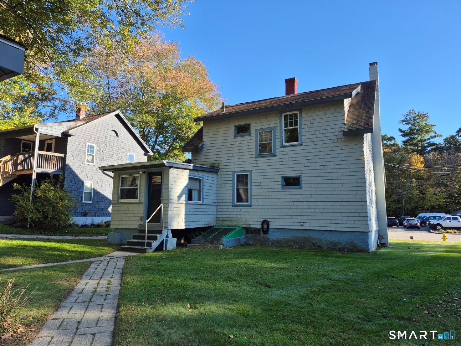 488 School Street
