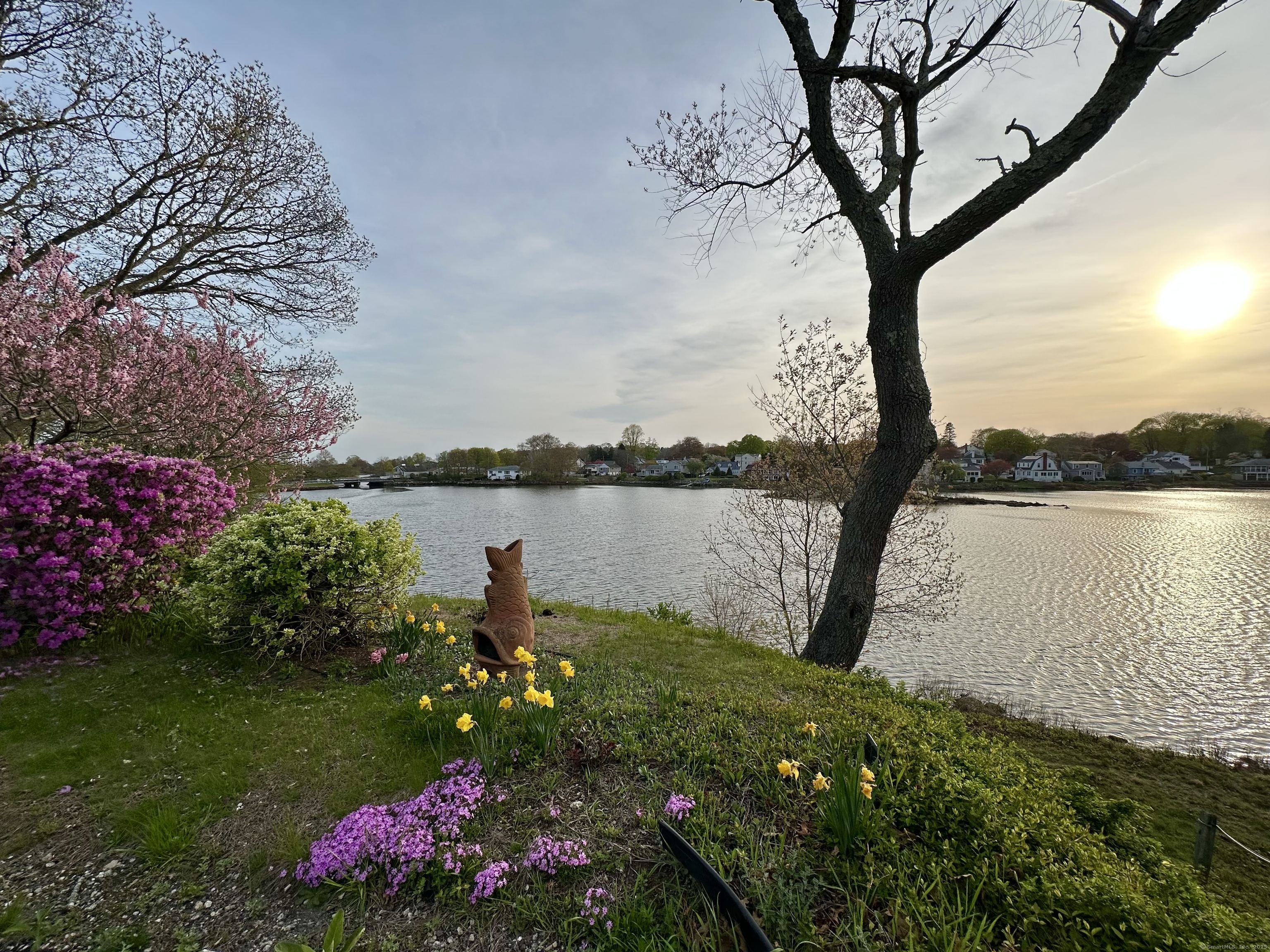 57 Bayshore Drive, New London, Connecticut image 3