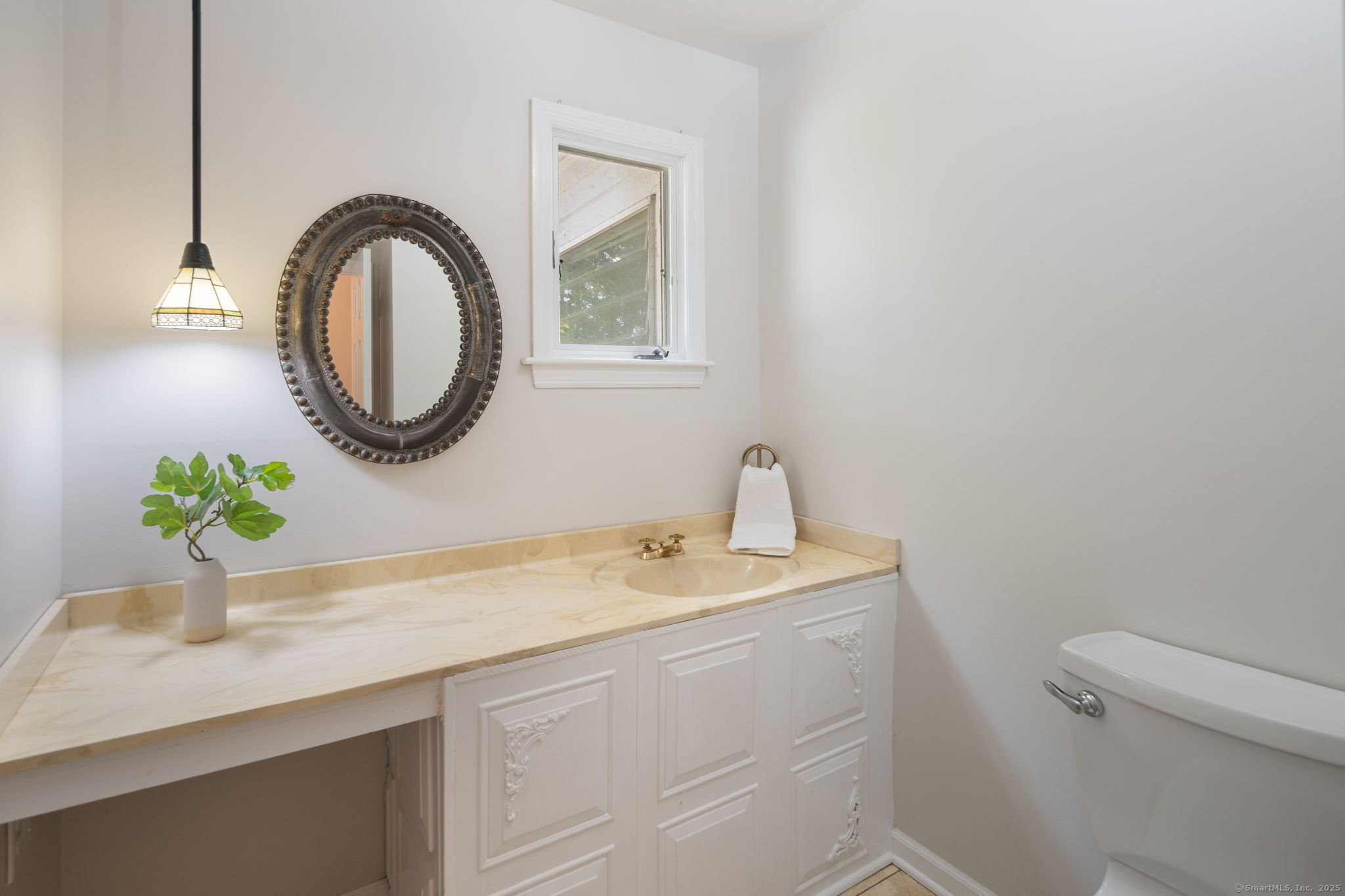 Easton, Connecticut 06612, United States, 4 Bedrooms Bedrooms, ,3 BathroomsBathrooms,Residential,Coming Soon,147352