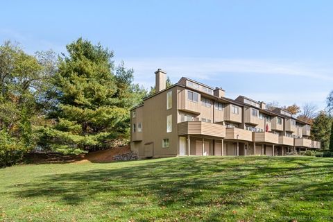 Tiny photo for 60 Far View Commons #60, Southbury, CT 06488 (MLS # 24130918)