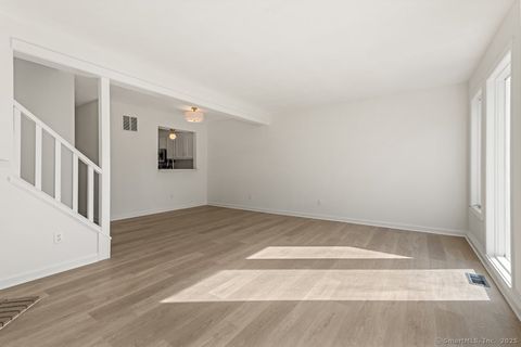 Tiny photo for 60 Far View Commons #60, Southbury, CT 06488 (MLS # 24130918)