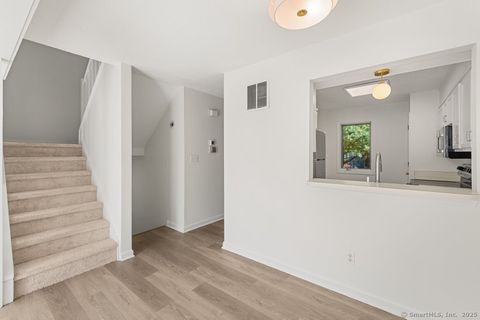 Tiny photo for 60 Far View Commons #60, Southbury, CT 06488 (MLS # 24130918)