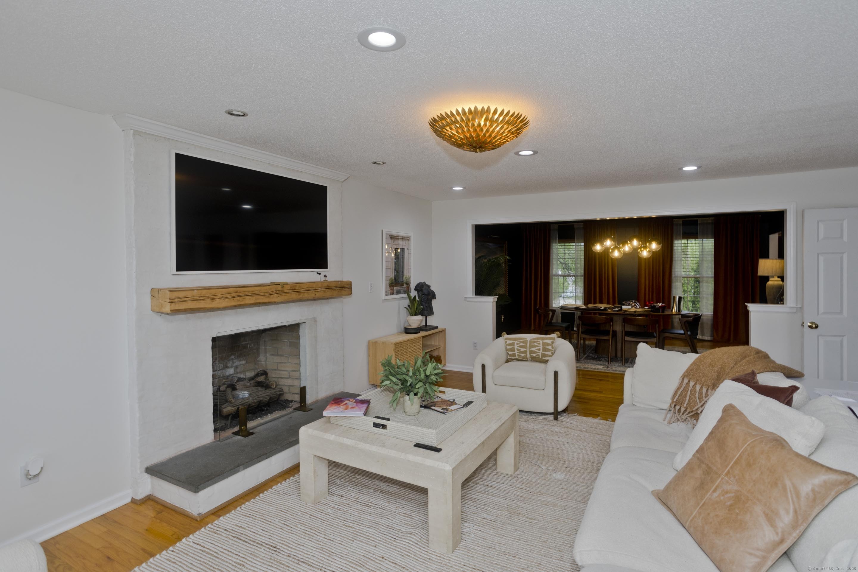 120 Scenic View Drive