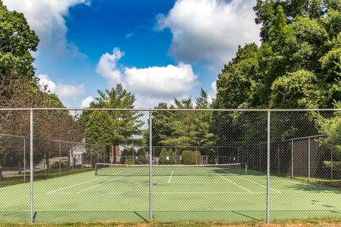 Tiny photo for 20 Wilton Crest #20, Wilton, CT 06897 (MLS # 24135699)
