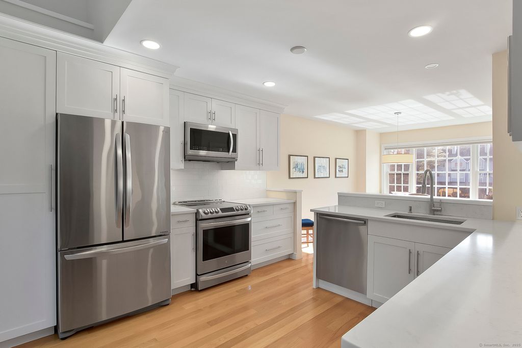 Photo of 20 Wilton Crest #20, Wilton, CT 06897 (MLS # 24135699)