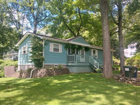 A home in New Milford