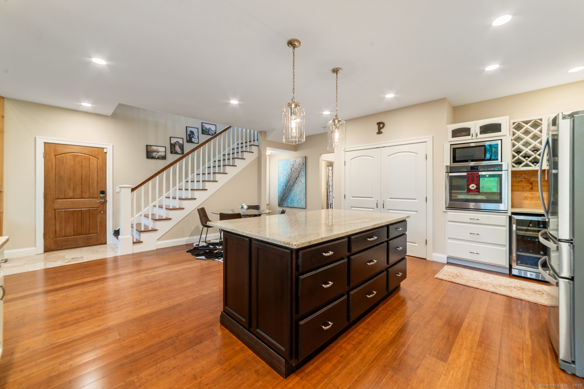 732 Hulls Hill Road, Southbury, Connecticut image 5