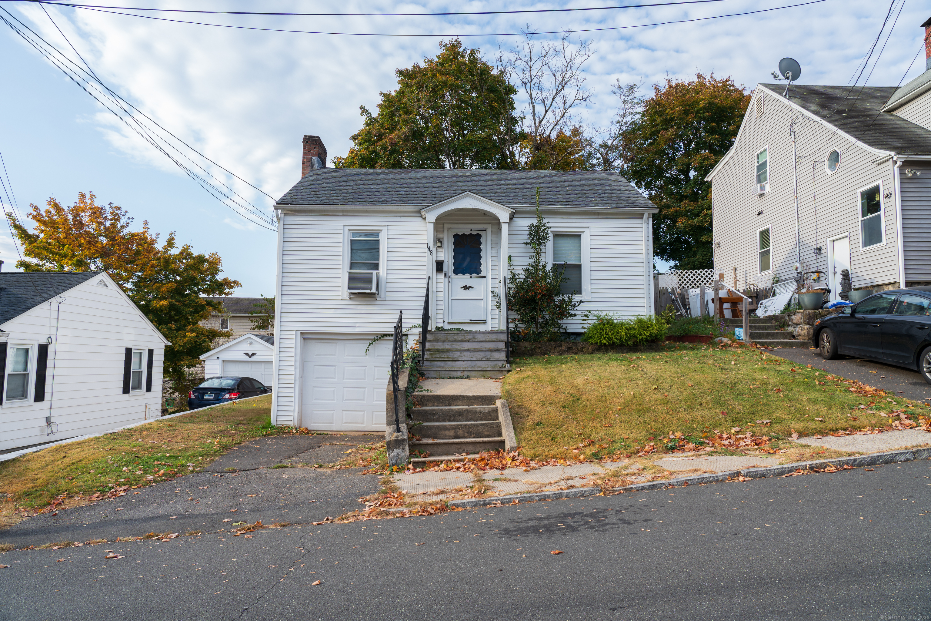 Property for Sale at 148 Highland Avenue, Naugatuck, Connecticut - Bedrooms: 2 
Bathrooms: 1 
Rooms: 5  - $189,900