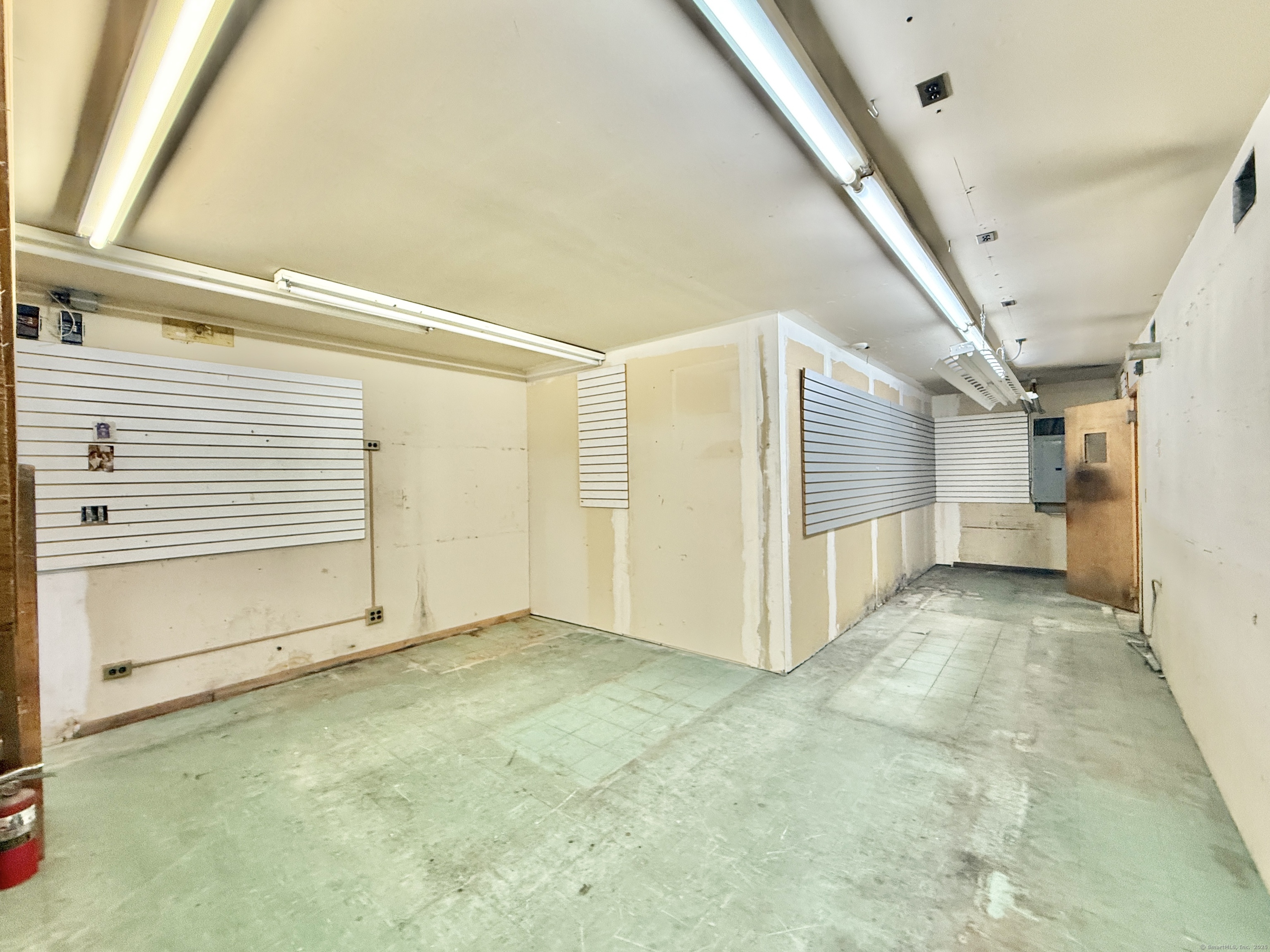 Stamford, Connecticut 06905, United States, ,Residential,Active,235922