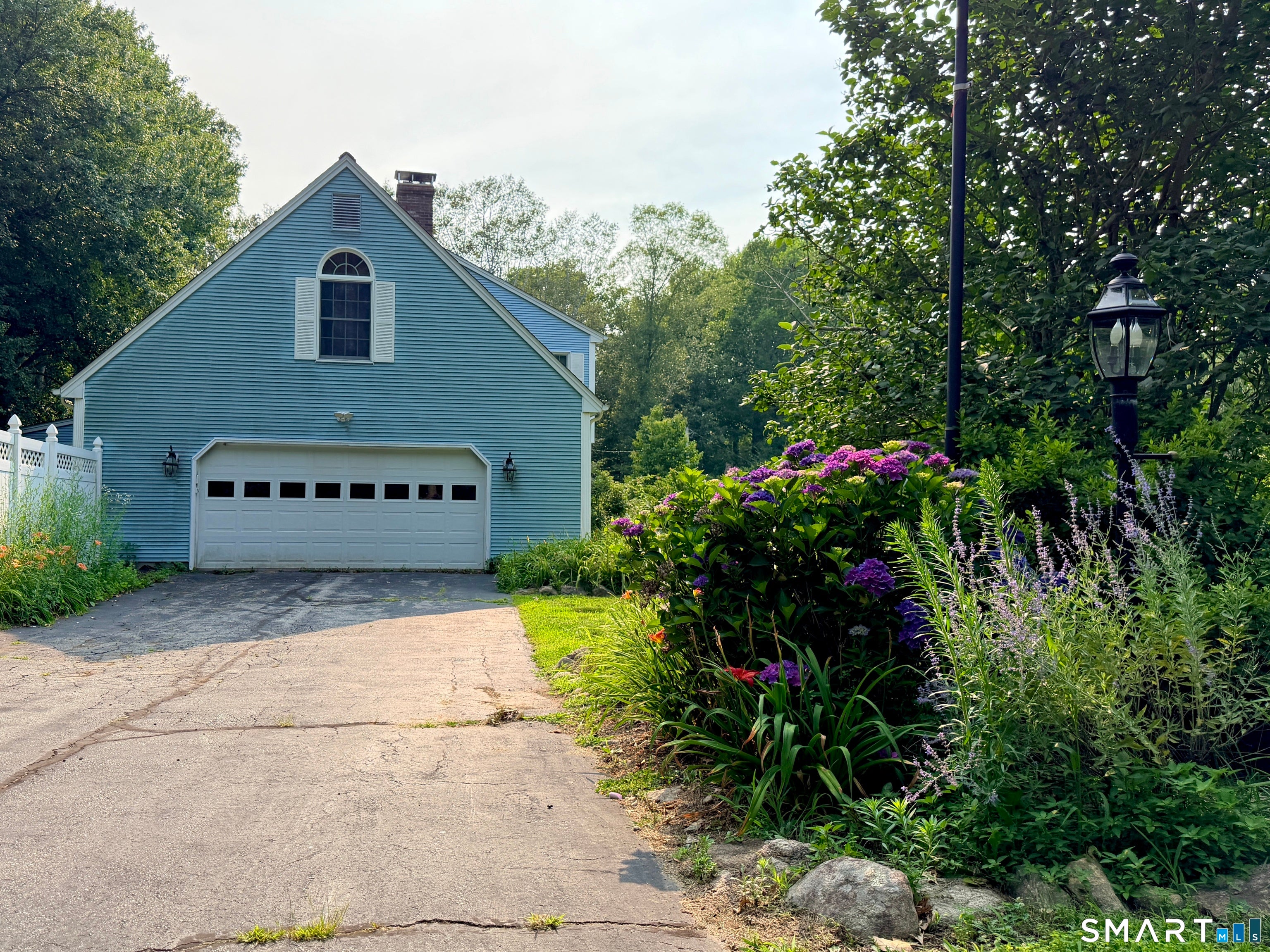 22 Hyde Park Drive