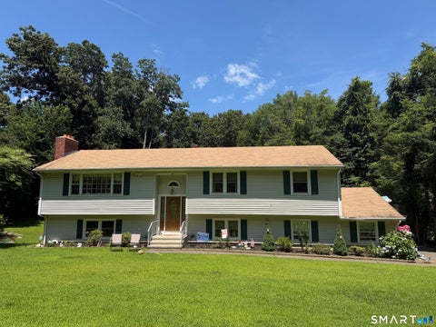 Photo of 12 Briarwoods Terrace, Trumbull, CT 06611 (MLS # 24216643)