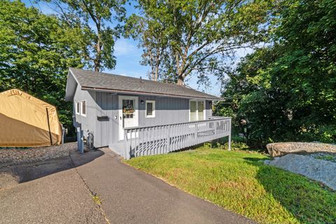 43 Manners Avenue Naugatuck CT 06770