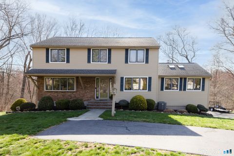 Photo of 344 Towpath Lane, Cheshire, CT 06410 (MLS # 24165537)