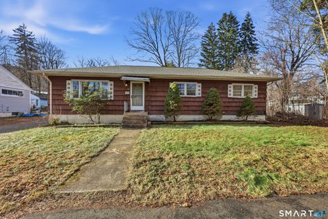 Photo of 14 Charles Court, Naugatuck, CT 06770 (MLS # 24124127)