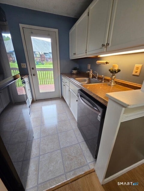Tiny photo for 1 Abbott Road #152, Ellington, CT 06029 (MLS # 24201384)
