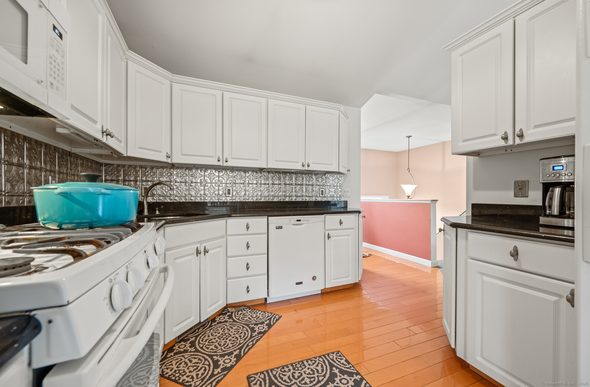 41 University Avenue, East Hartford, Connecticut image 8