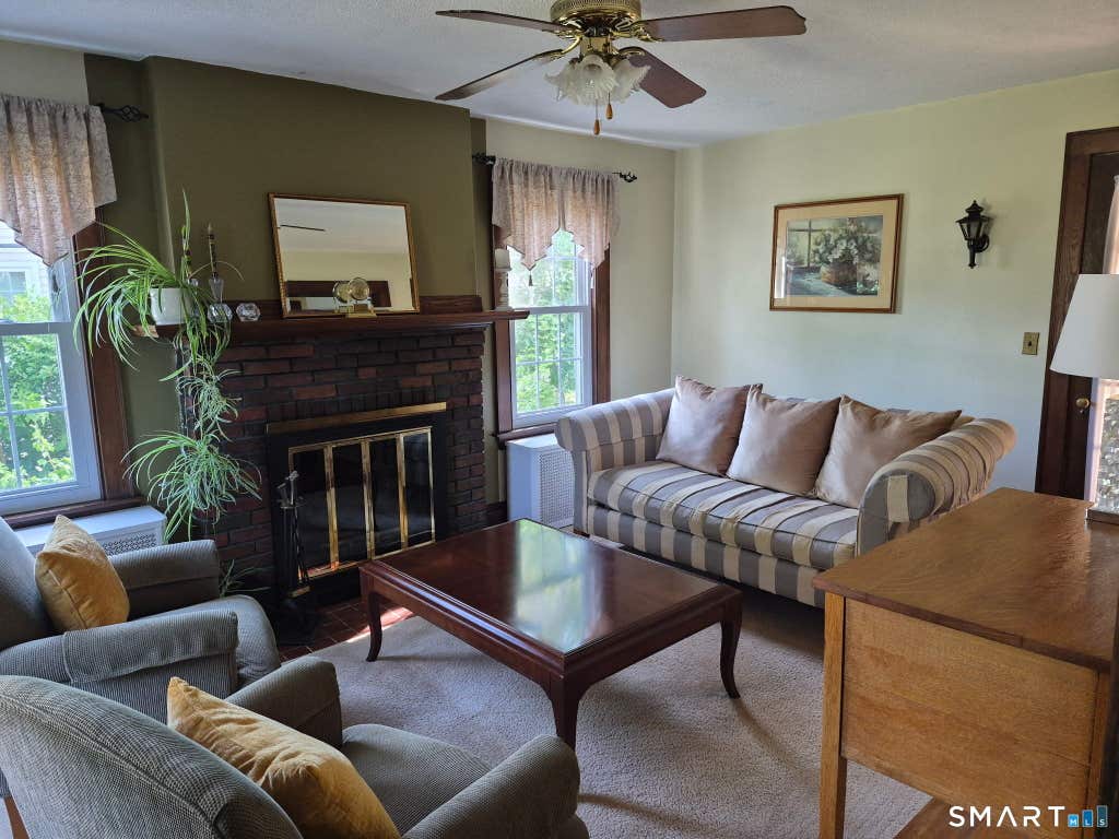 Photo of 7 Usher Avenue, Plainville, CT 06062 (MLS # 24183433)