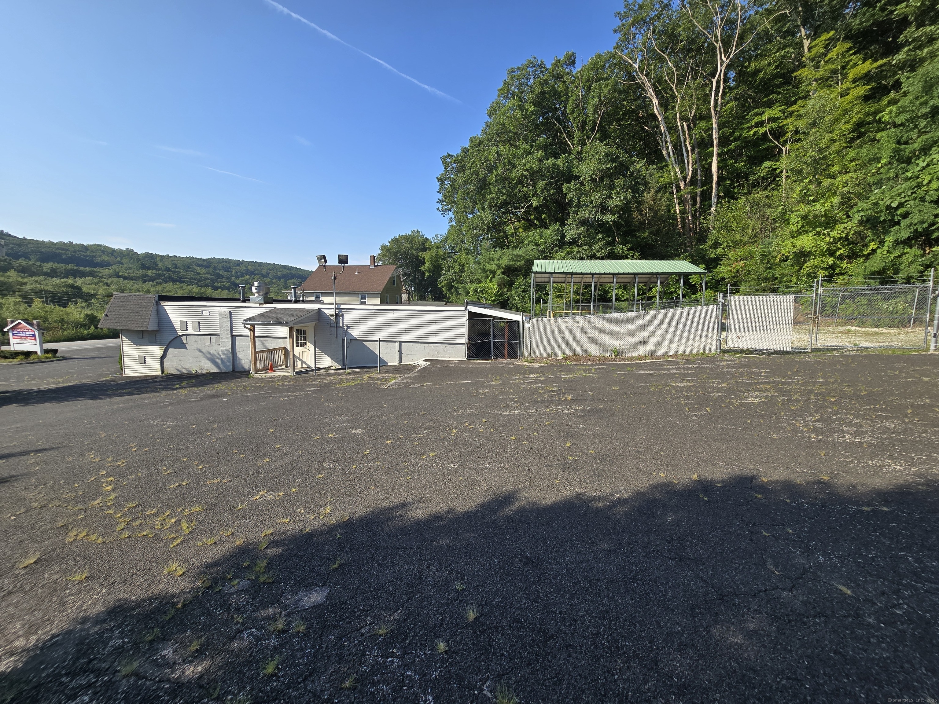 2407 Winsted Road