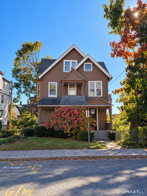 Photo of 33 Mitchell Avenue, Waterbury, CT 06710 (MLS # 24215519)