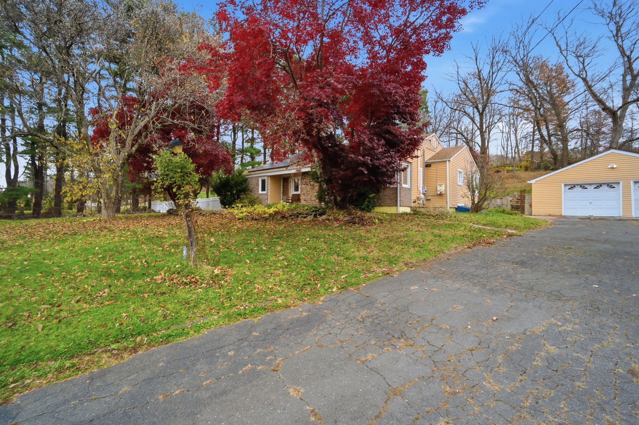 Rocky Hill, Connecticut 06067, United States, 4 Bedrooms Bedrooms, ,3 BathroomsBathrooms,Residential,Active,246857