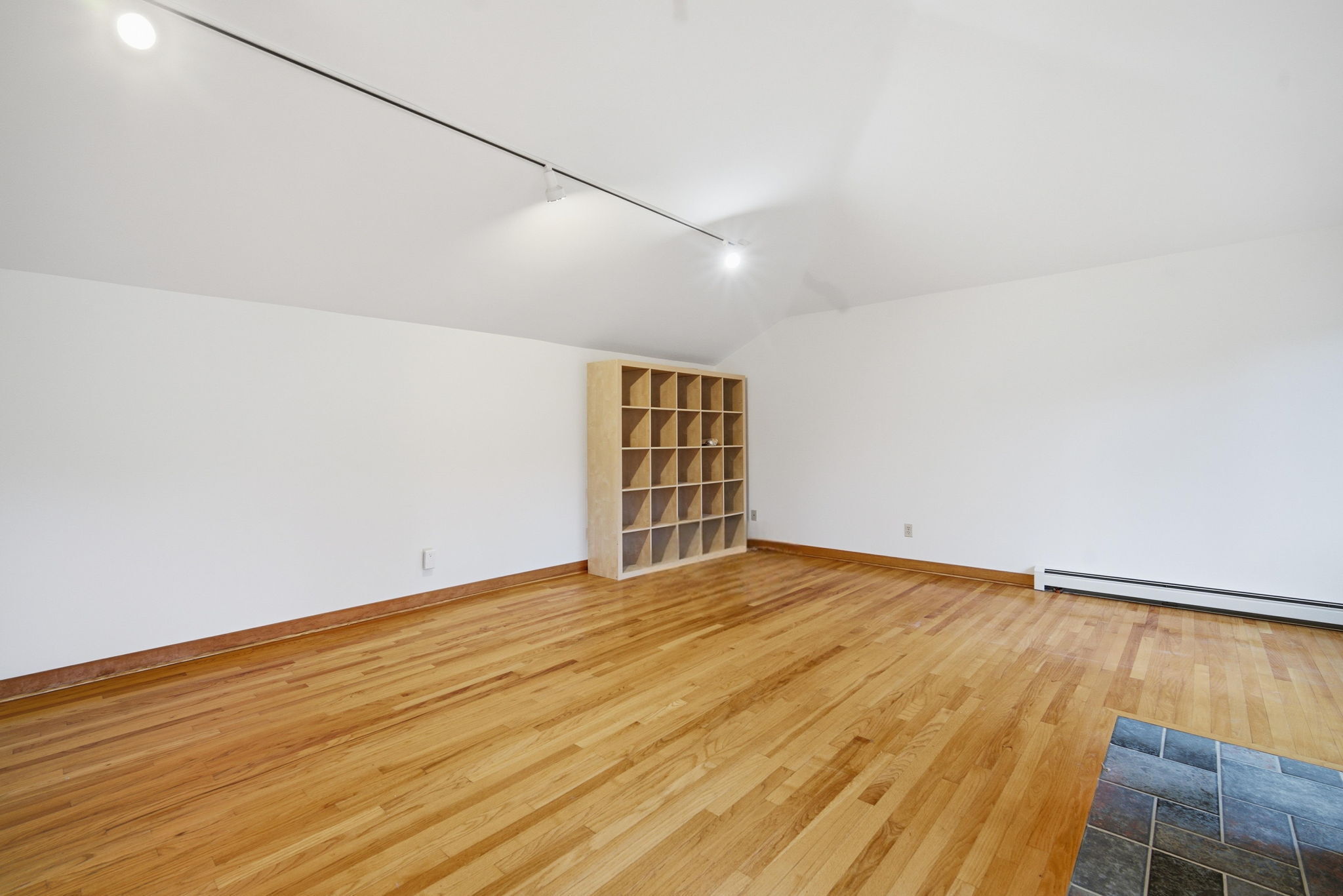 Rocky Hill, Connecticut 06067, United States, 4 Bedrooms Bedrooms, ,3 BathroomsBathrooms,Residential,Active,246857