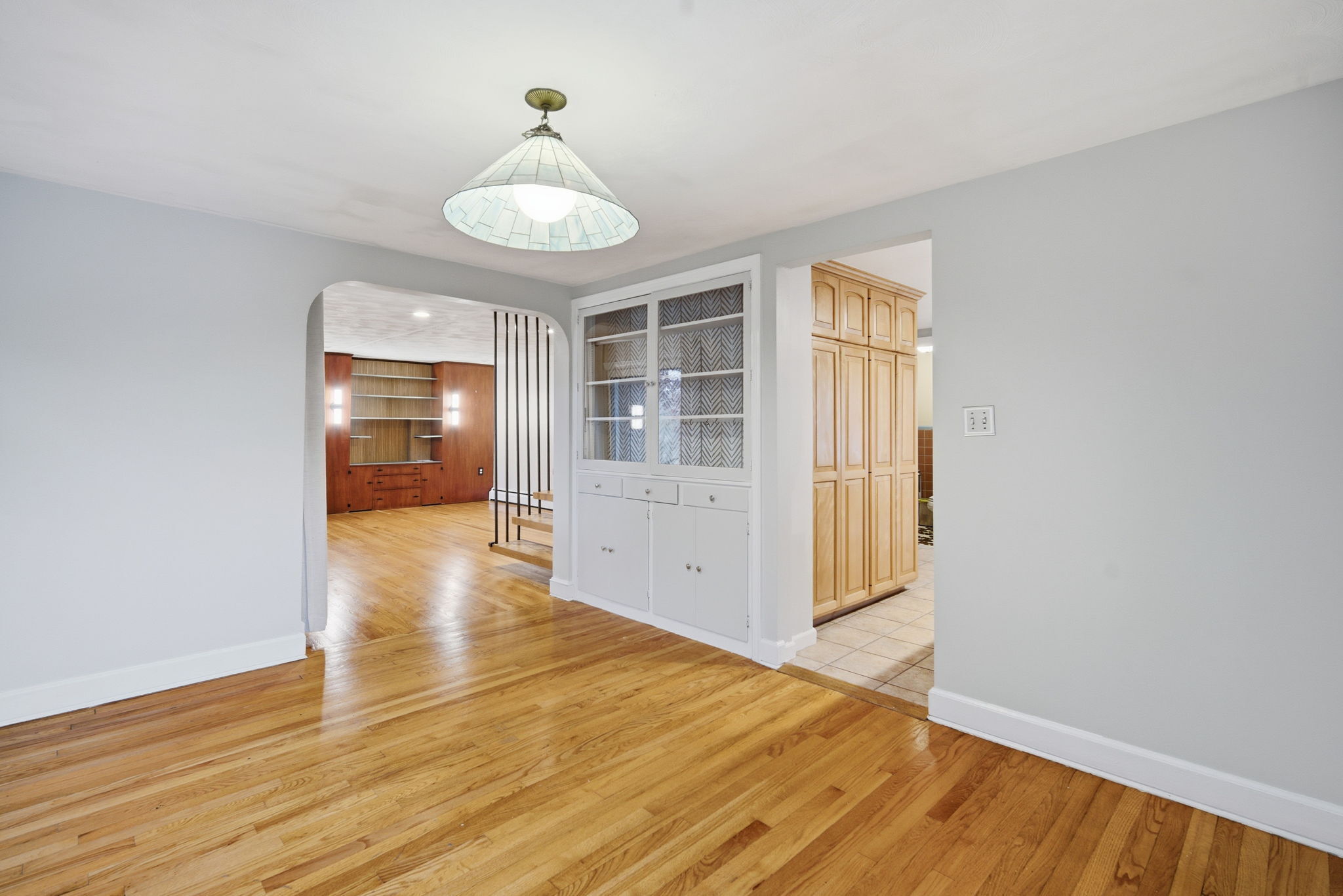 Rocky Hill, Connecticut 06067, United States, 4 Bedrooms Bedrooms, ,3 BathroomsBathrooms,Residential,Active,246857