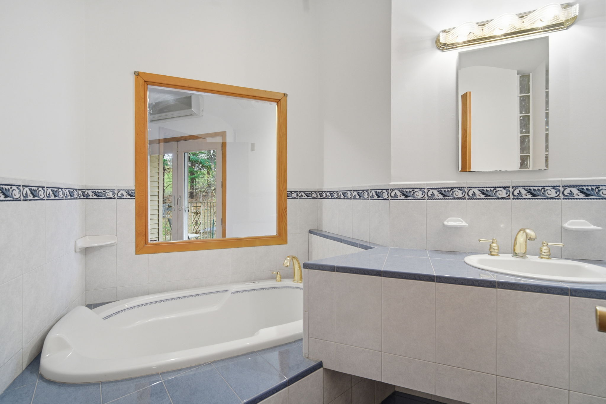 Rocky Hill, Connecticut 06067, United States, 4 Bedrooms Bedrooms, ,3 BathroomsBathrooms,Residential,Active,246857