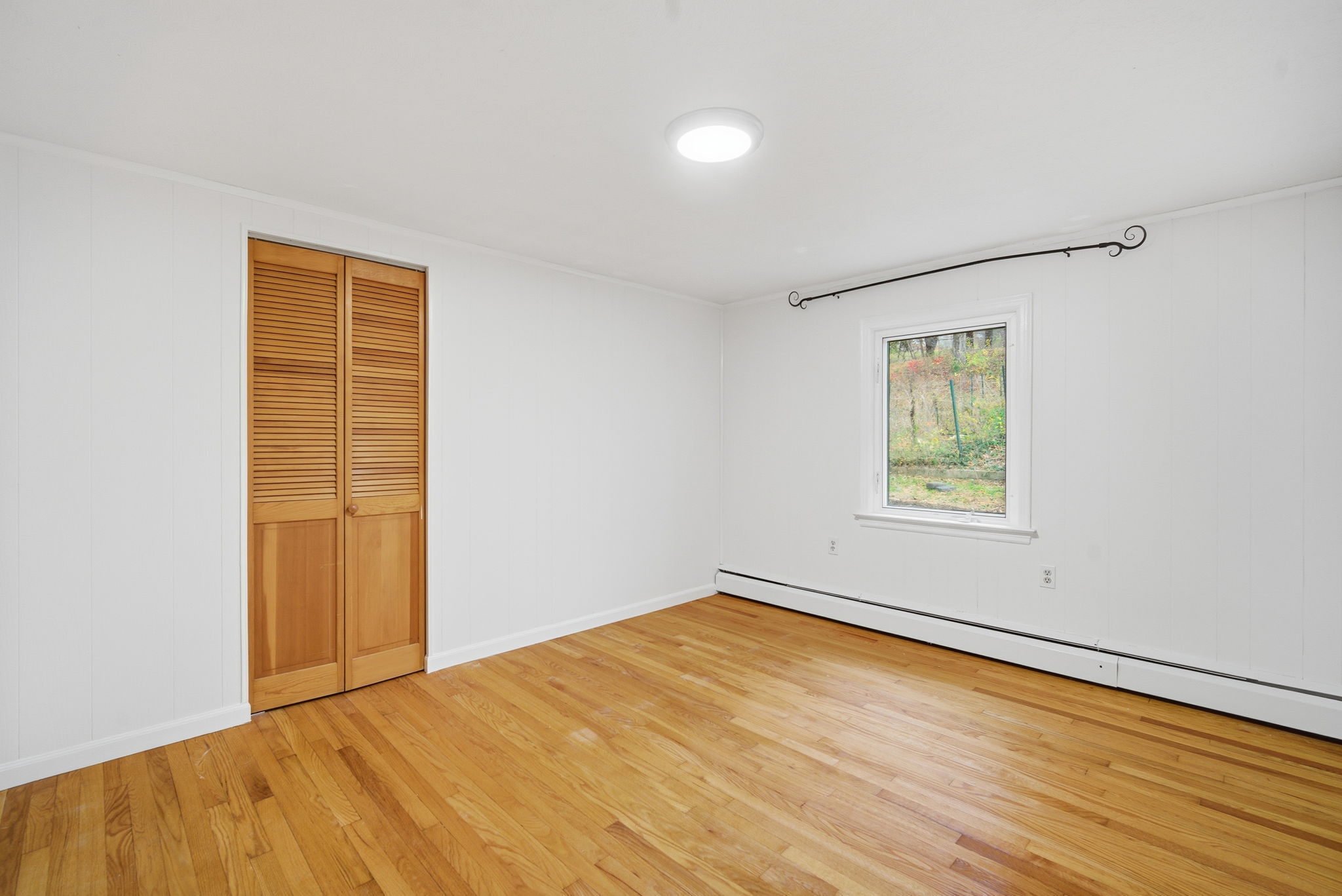 Rocky Hill, Connecticut 06067, United States, 4 Bedrooms Bedrooms, ,3 BathroomsBathrooms,Residential,Active,246857