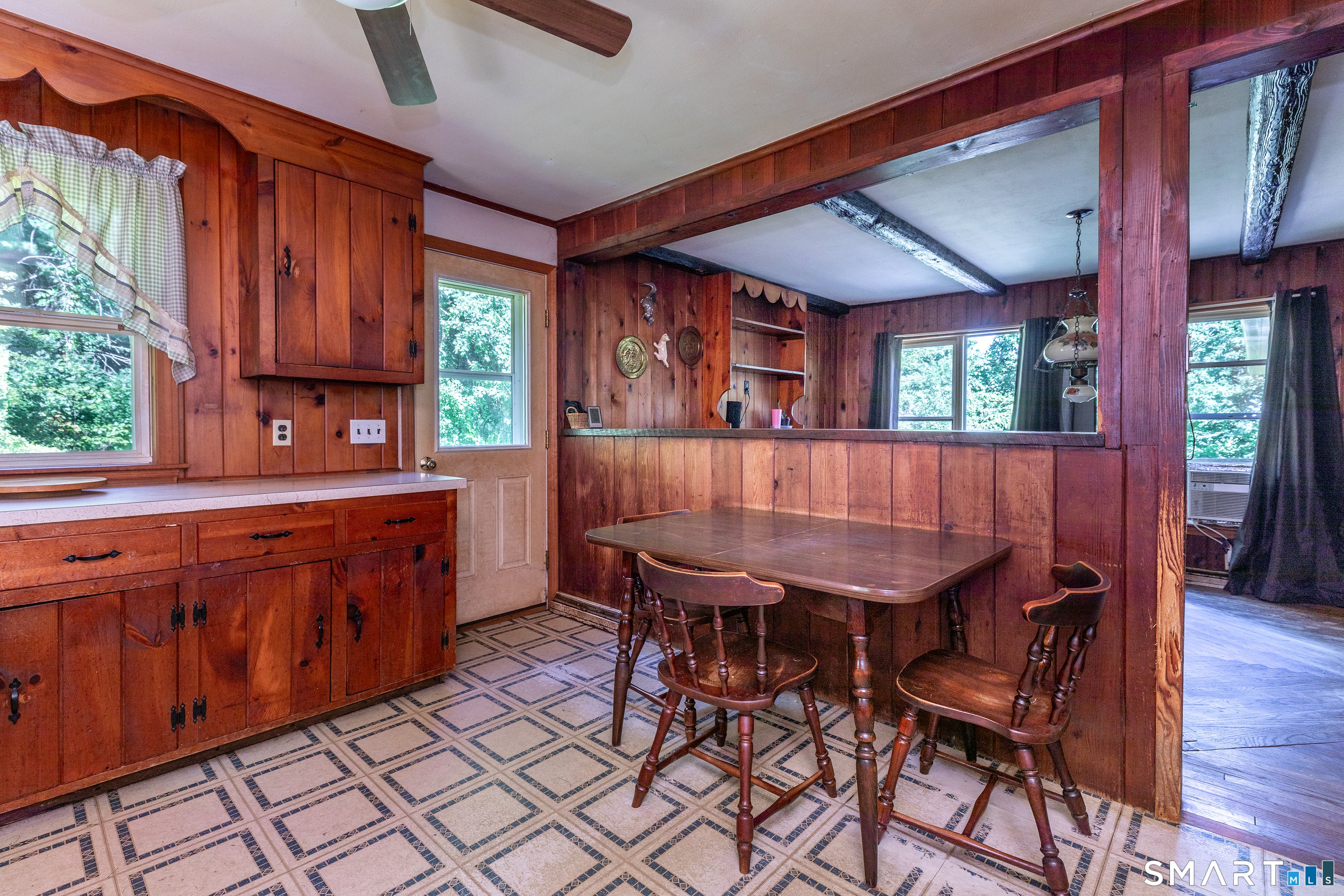 12 Tompkins Hill Road