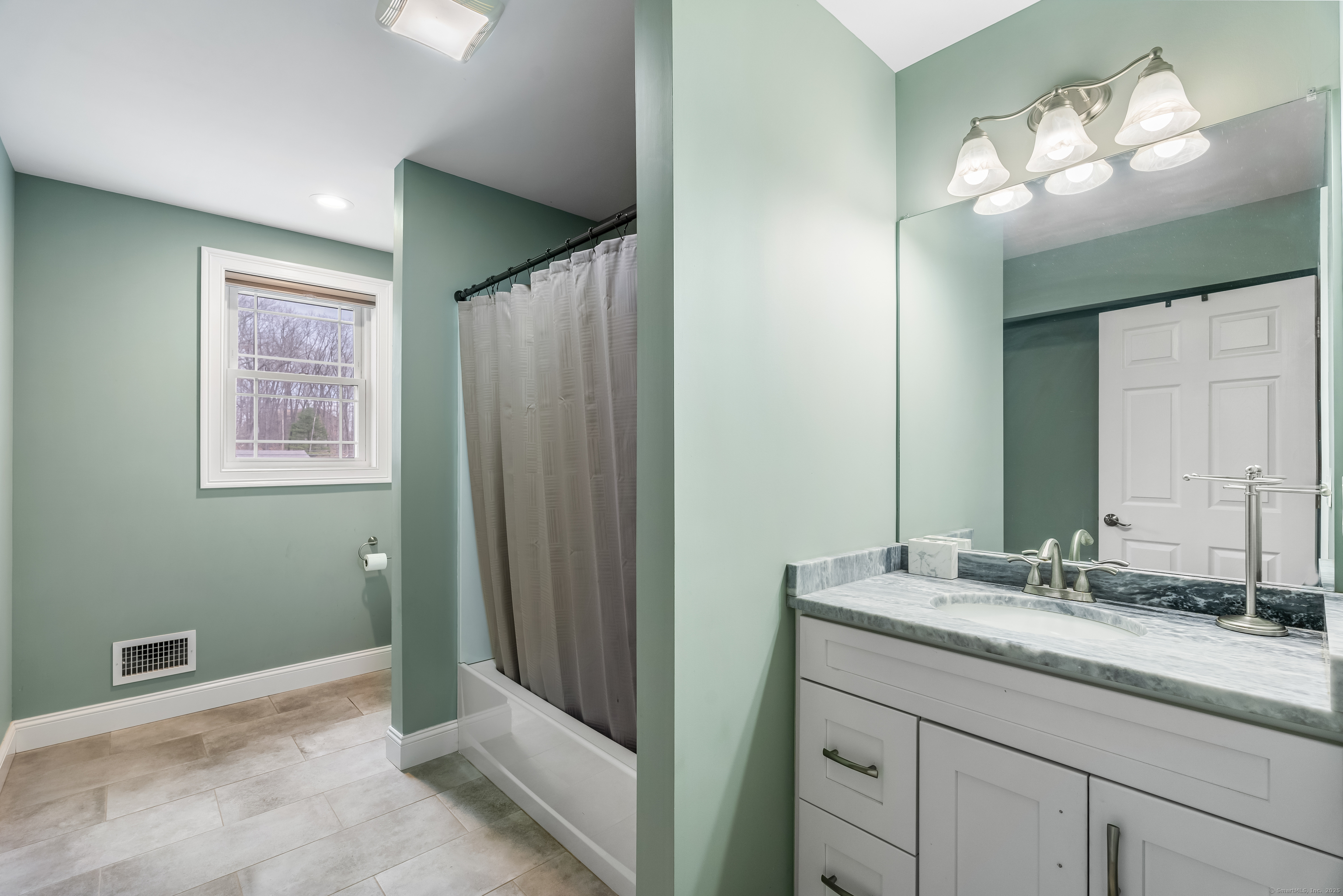 388 Mulberry Street, Southington, Connecticut image 20