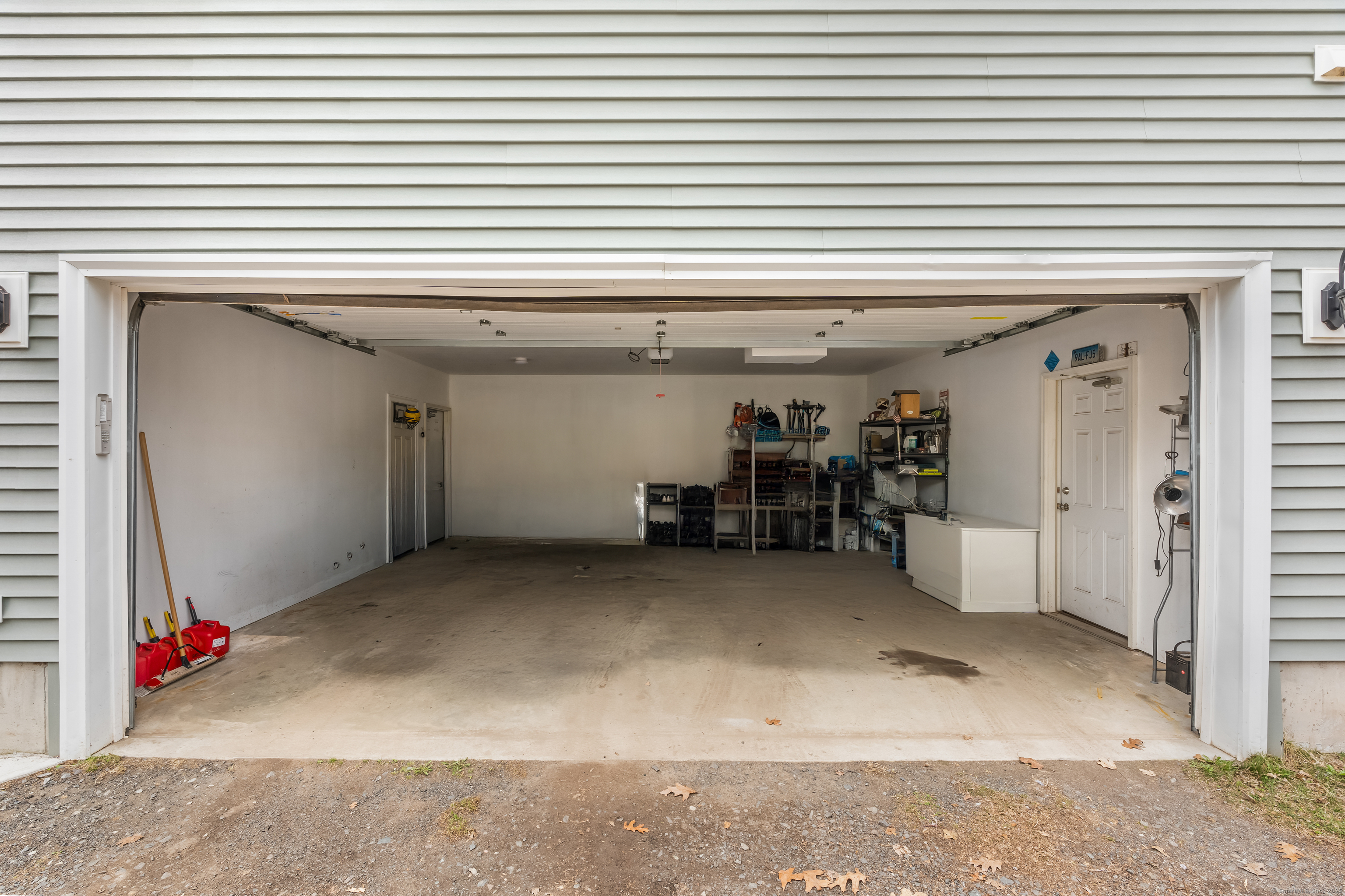 388 Mulberry Street, Southington, Connecticut image 23