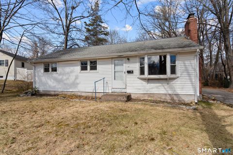 Homes For Sale - 17 Dune Road<br/> Enfield, CT 06082