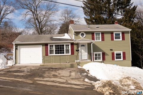 Photo of 227 Fanning Street, Waterbury, CT 06704 (MLS # 24156845)