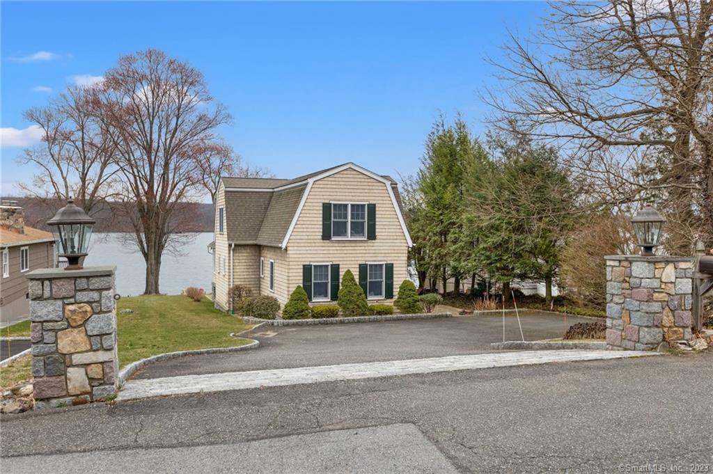 4 Eastview Road