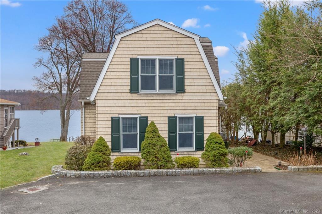 4 Eastview Road