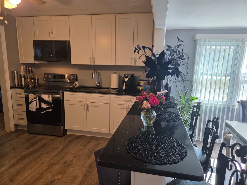 Photo of 424 Circular Avenue, Hamden, CT 06514 (MLS # 24145860)